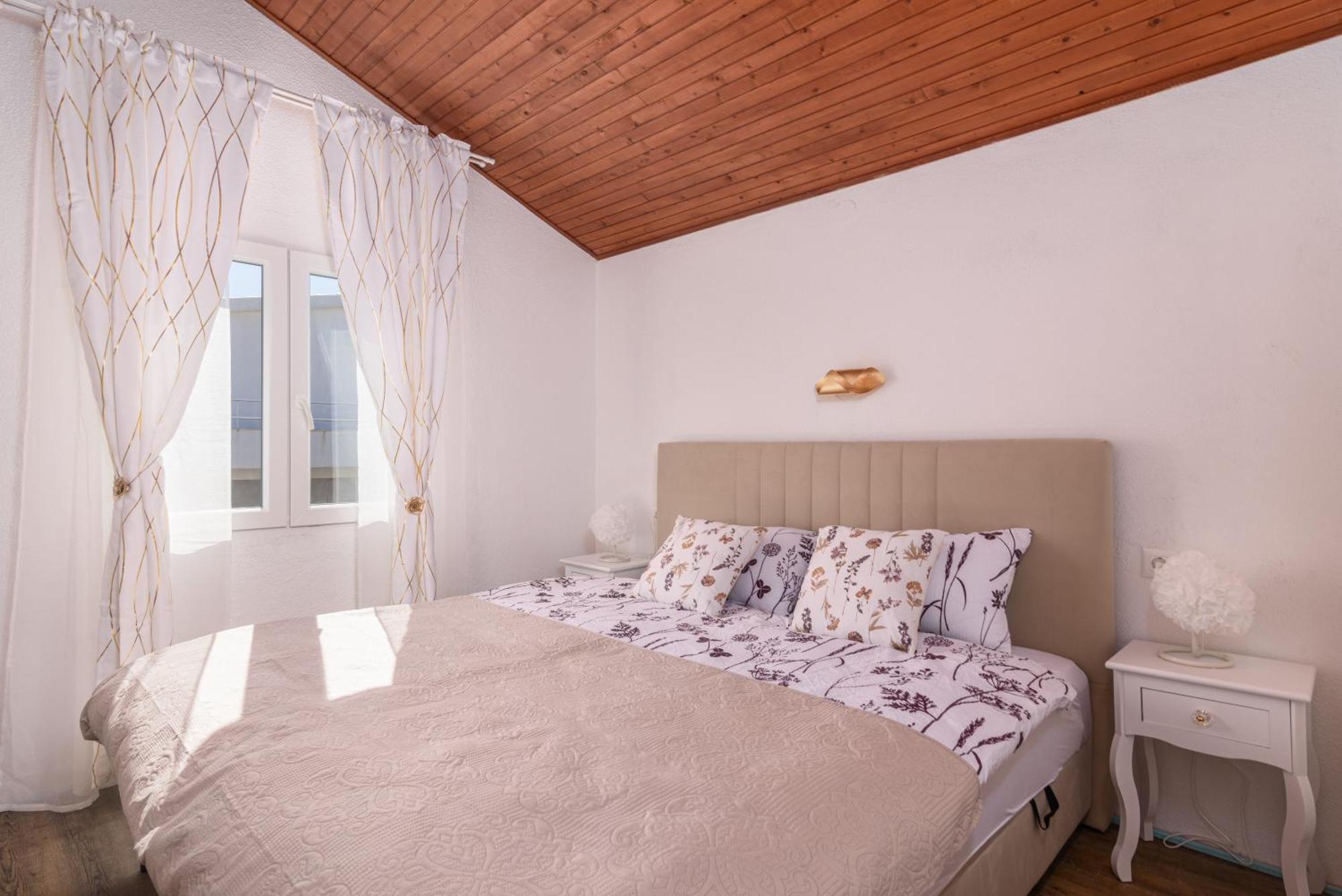 Apartment Ilisa Рогозница Экстерьер фото